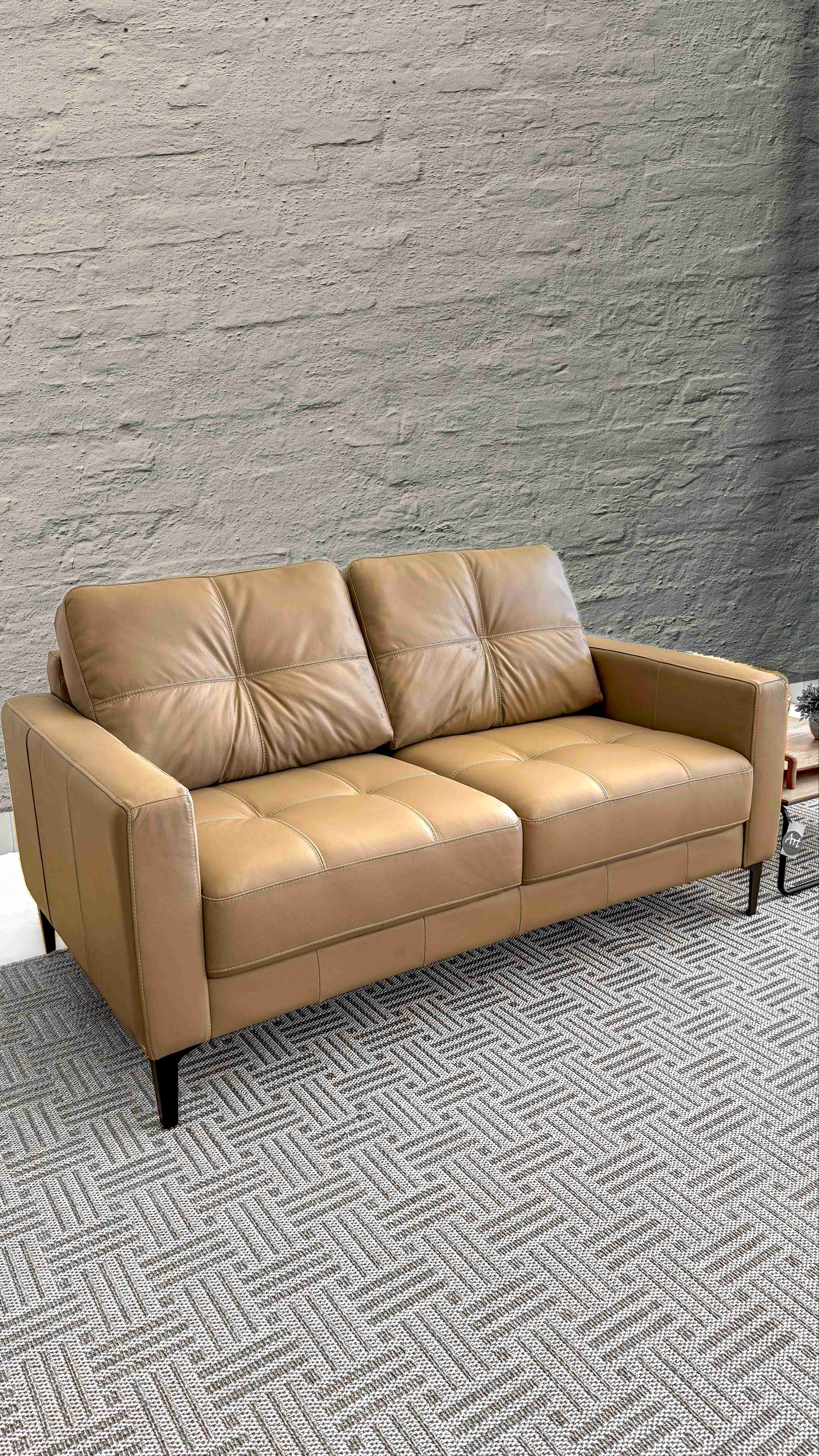 Sofá de Couro 2 Lugares Bege